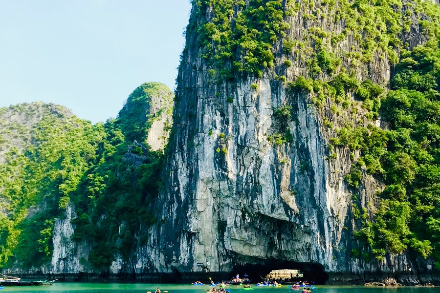 Lan Ha Bay Cruise & Kayaking